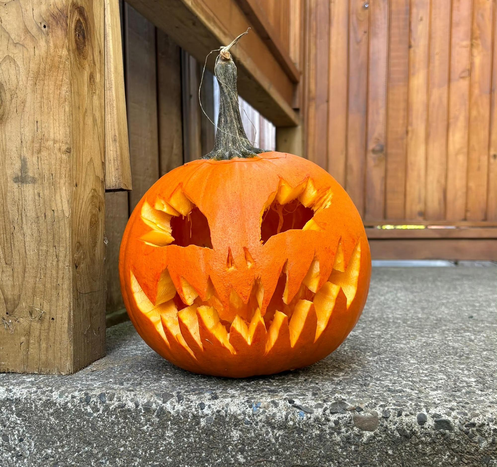 Auguri caldi ad Halloween ai partner commerciali